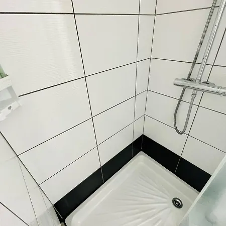 6 Pers. - Proche Port Et Avec Terrasse & Parking Prive - Cap D'agde - Fr-1-723-68 아그